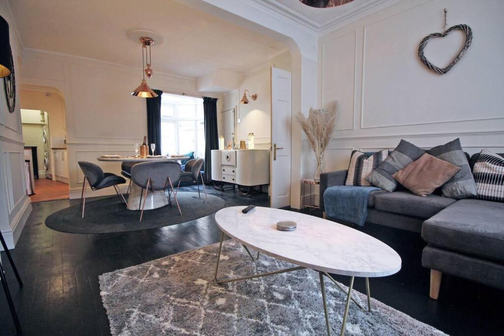 In The Heart Of Chester, Historical & Stylish Eksteriør bilde